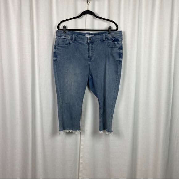 Lane Bryant Crochet Edge Mid Rise Pedal Pusher Jeans Sz.18 - Picture 4 of 15
